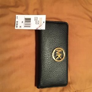 Michael Kors wallet